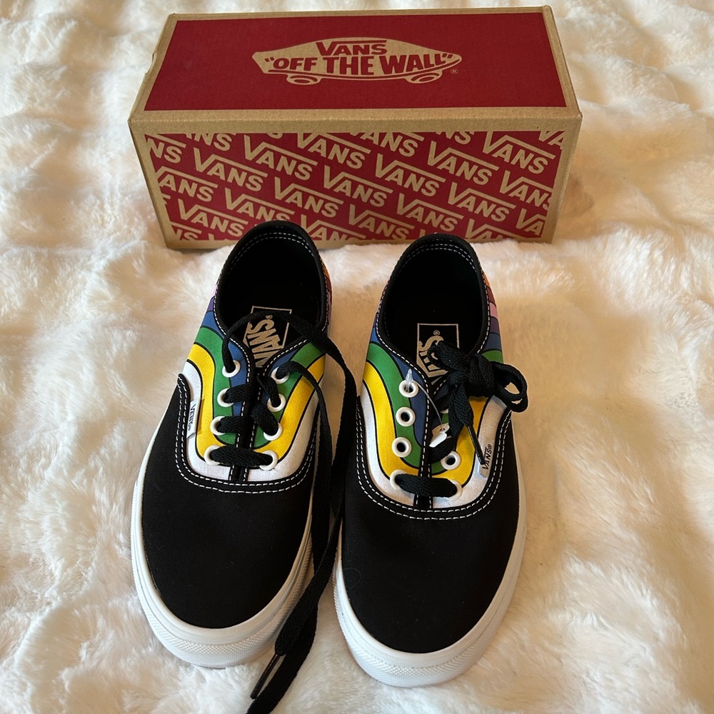 Vans size 6 shoes